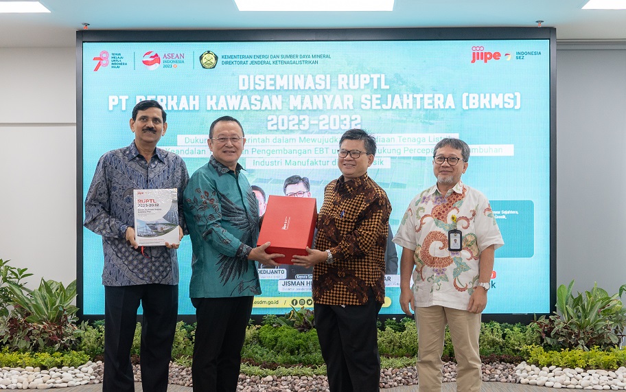 政府支持电动汽车电池生产下游化，旨在实现可靠的电力供应